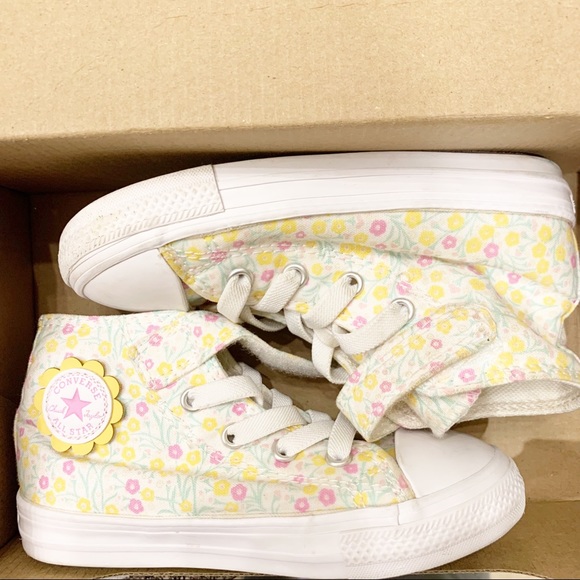 Converse Other - Converse Chuck Taylor All Star 1V Floral High-Top Sneakers -Kids. Size 9
